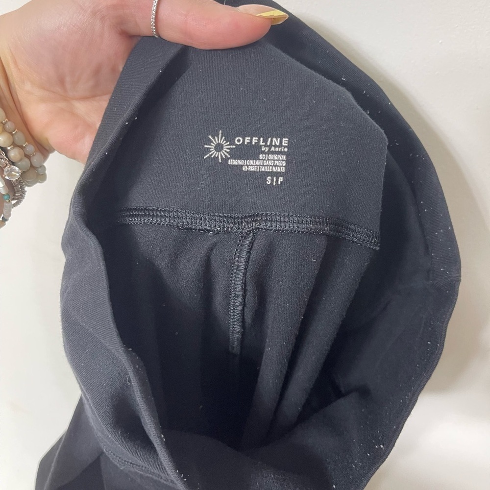 Aerie Offline Black Leggings - Picture 2 of 8